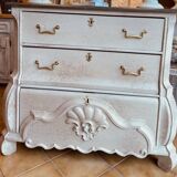 Old chest of drawers