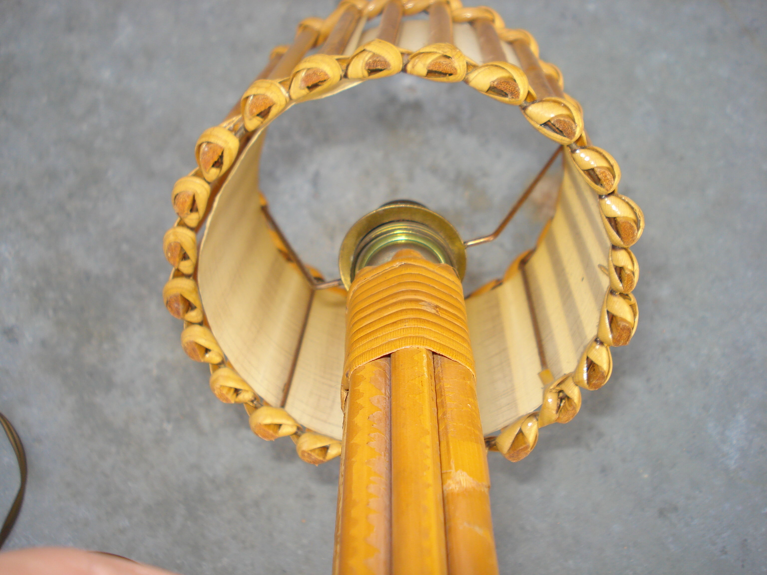 60s bamboo rattan lamp