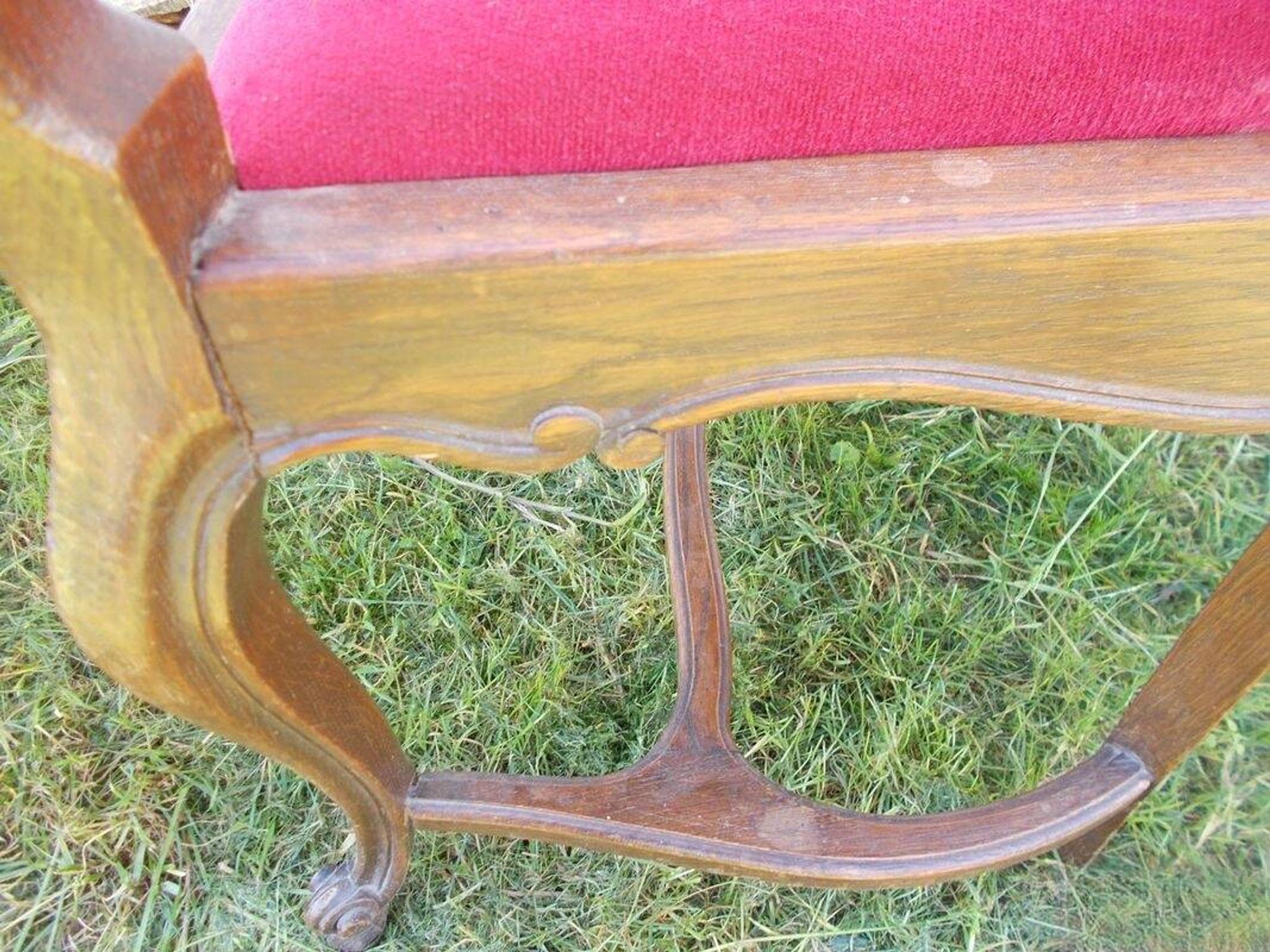2 armchairs/cabriole style Louis XV