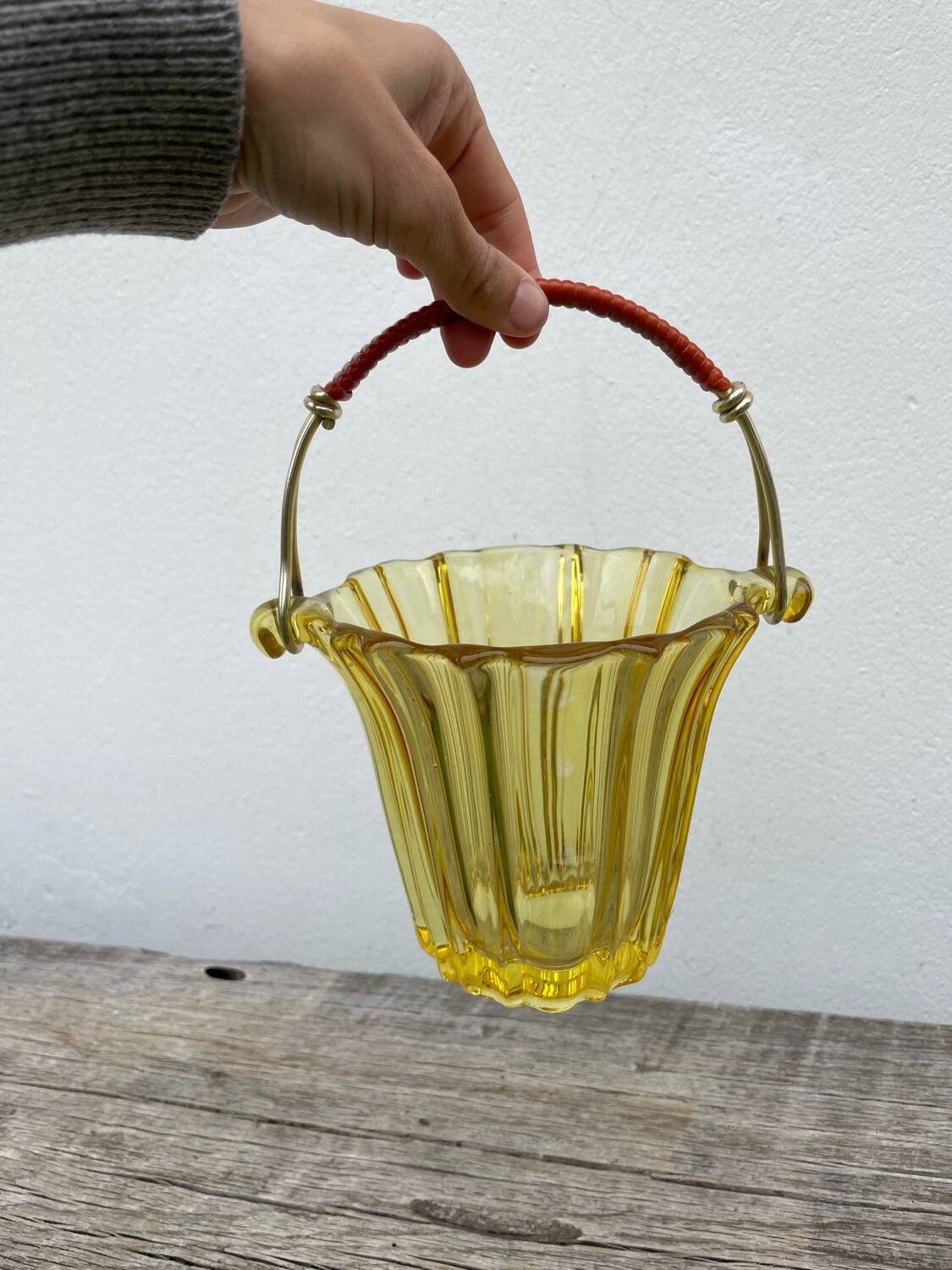 1970s glass ice bucket