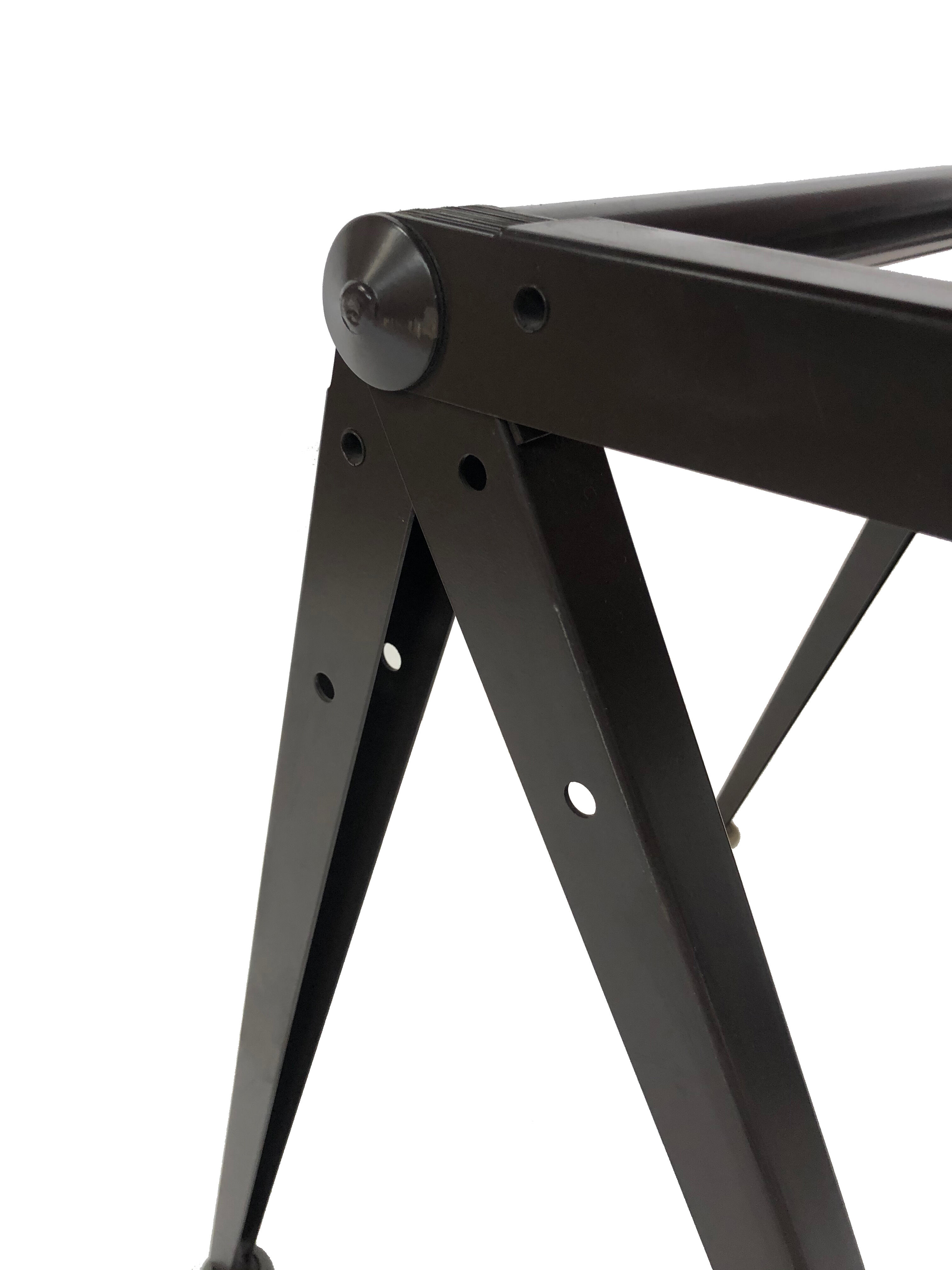 The original ahrend reply drawing board, designed by Wim Rietveld and Friso Kramer for Cirkel's Ahrend