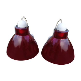 Lot of 2 red glass hanging