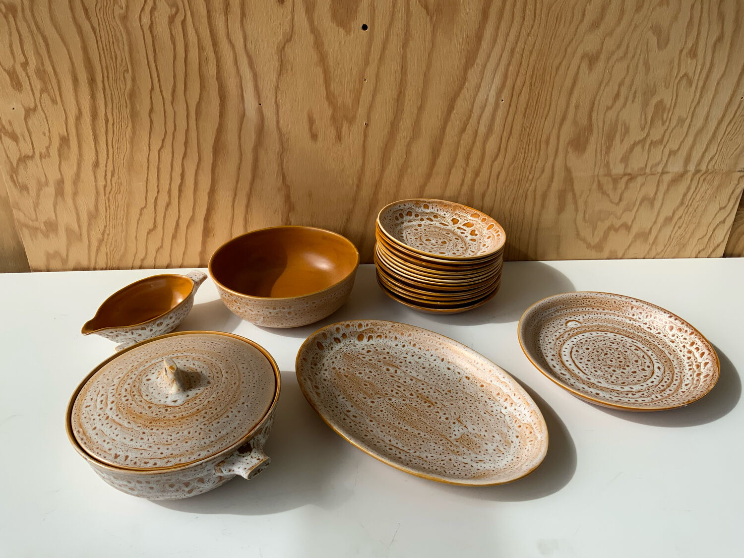 Vintage round dish