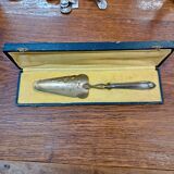 Pie shovel