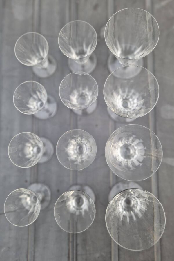 Service de verres coniques pour 4 personnes, cristal taillé à 9 côtes plates
