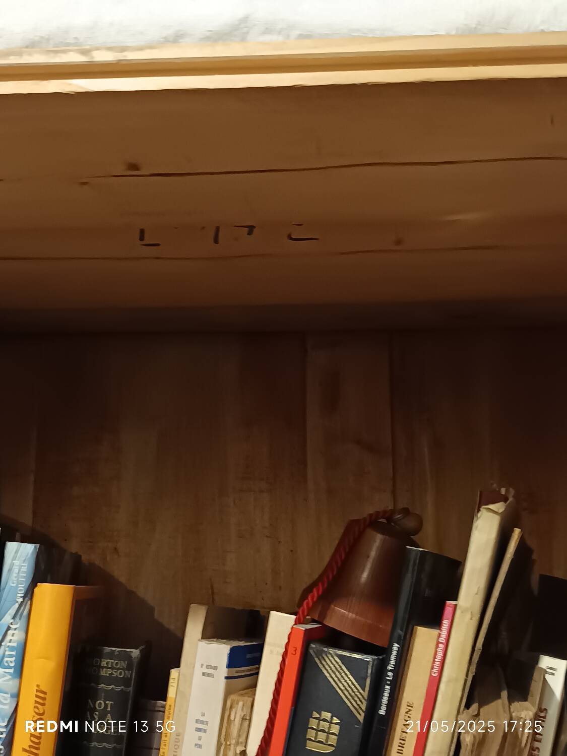 Armoire de chateau en noyer début XIXème