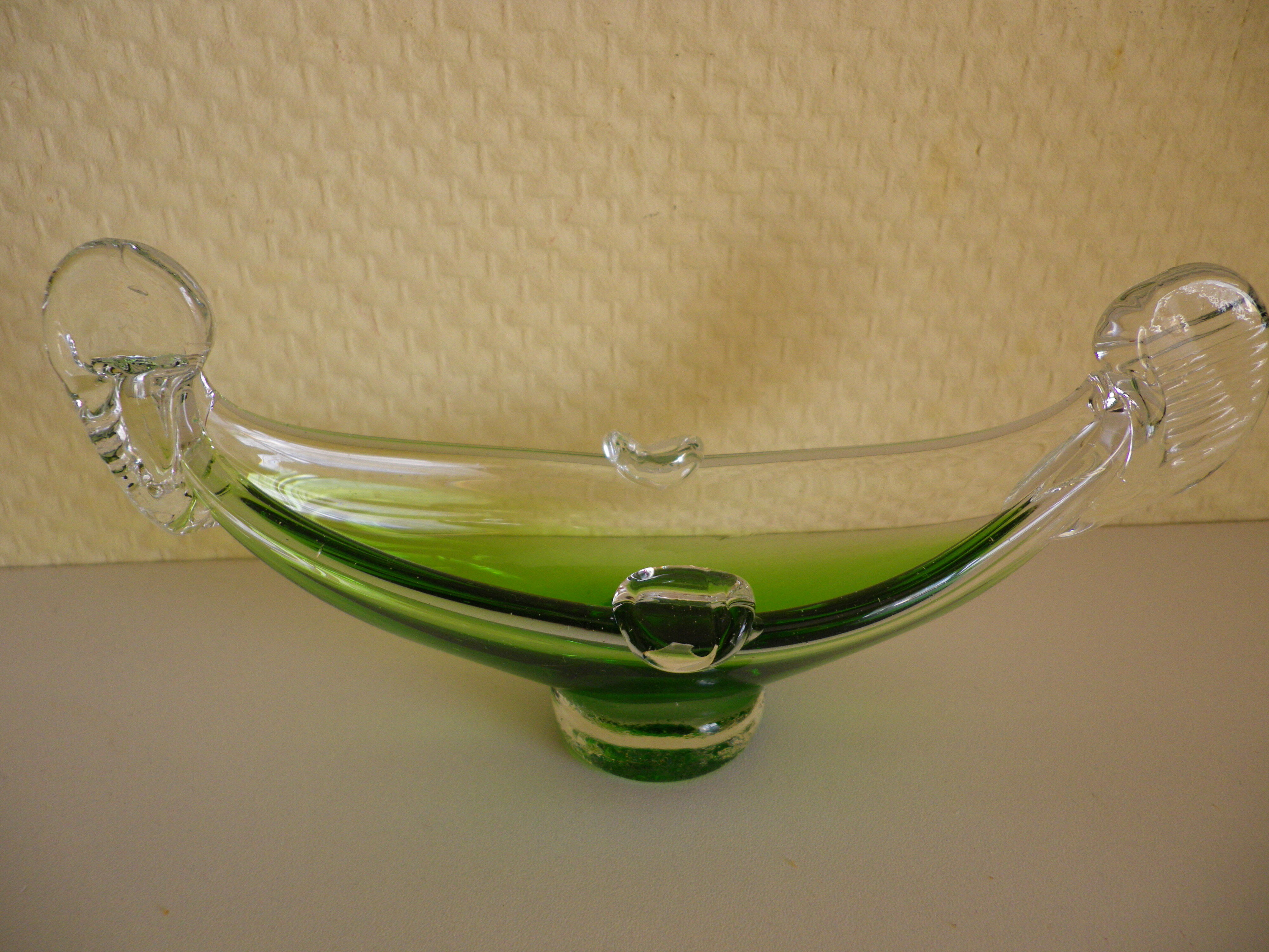 Murano glass ashtray in the shape of a gondola - Italy