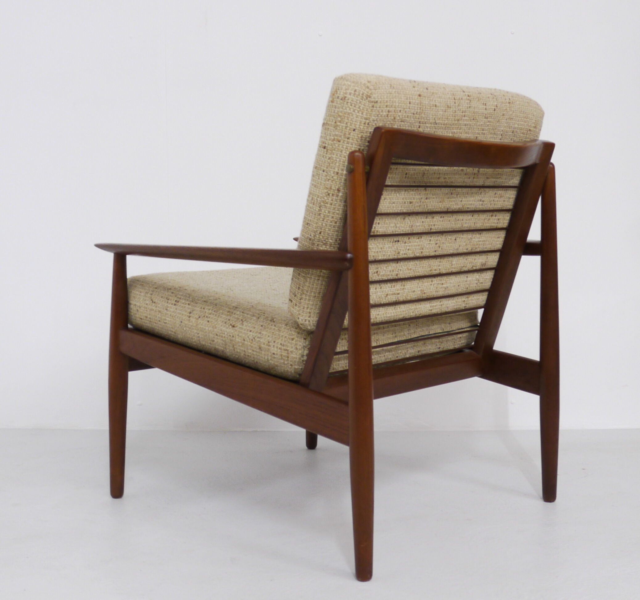 Pair of Easy Chairs by Svend Åge Eriksen for Glostrup