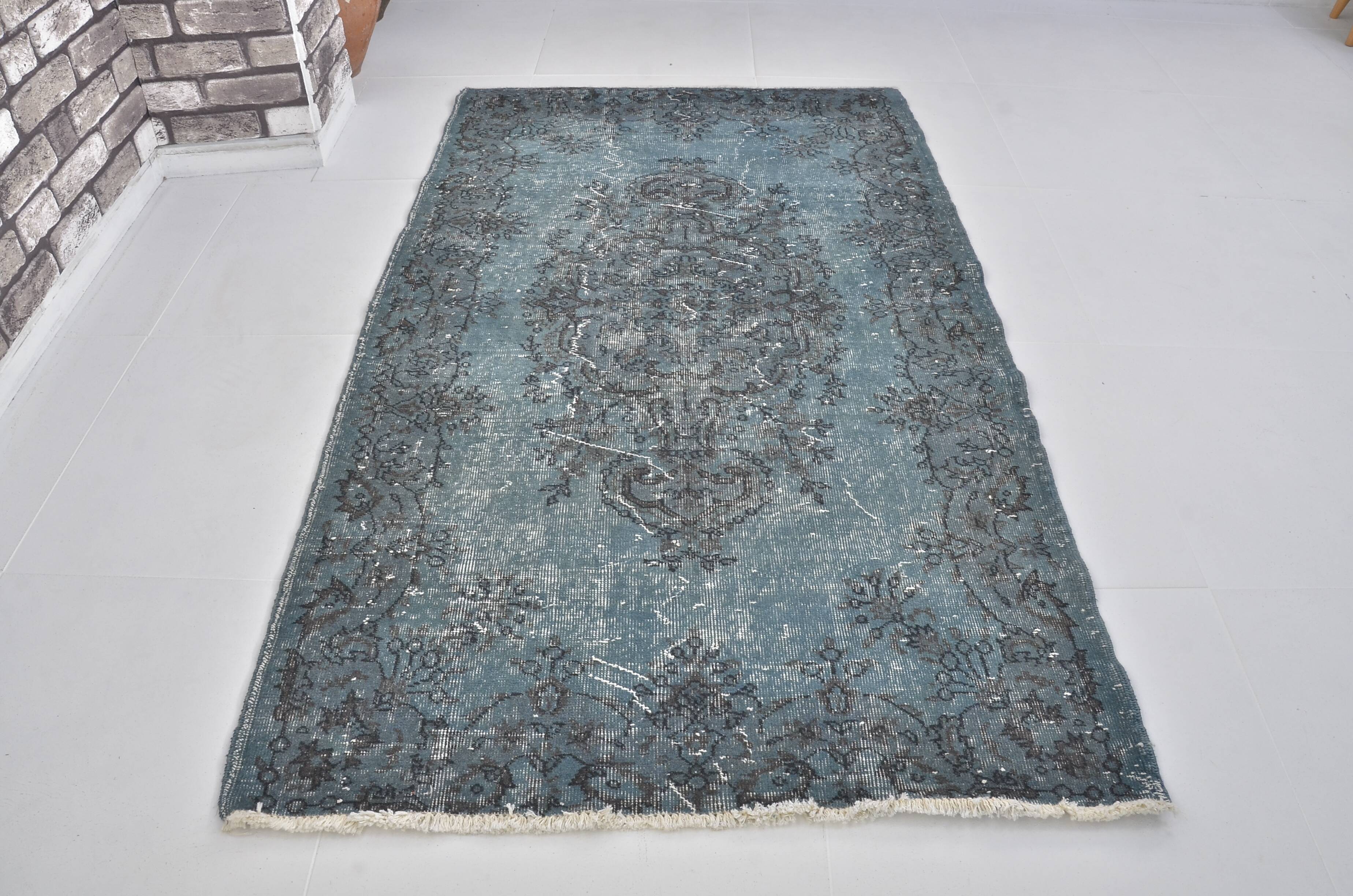 Geometric Vintage Anatolian Rug sku 1516