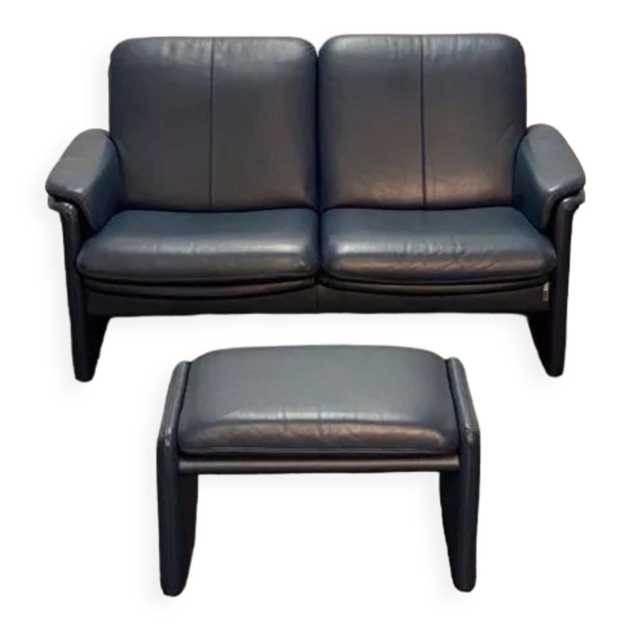 Erpo international's city sofa with stool