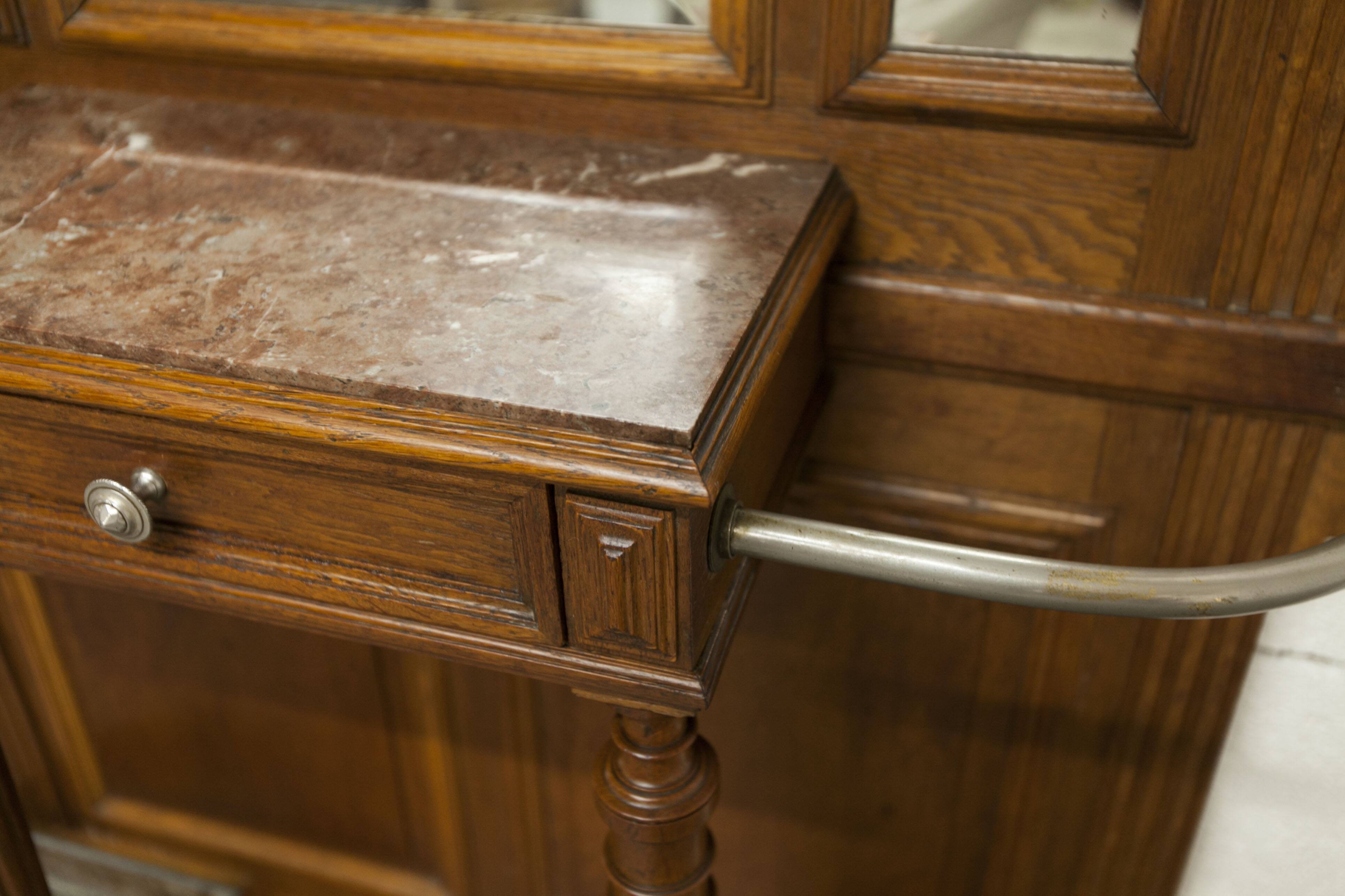 Napoleon III wardrobe in walnut, late 19th century, 3 mirrors, marble.