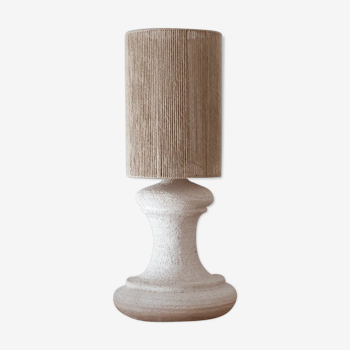 Large chamotted sandstone lamp
