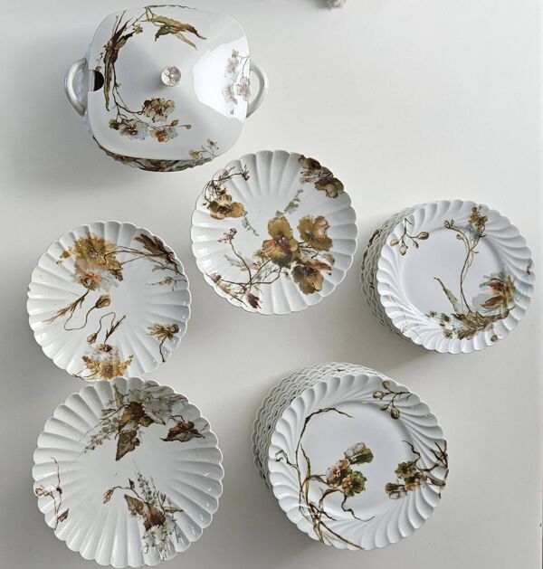 Service Haviland  assiettes, plats sur piedouche et soupière