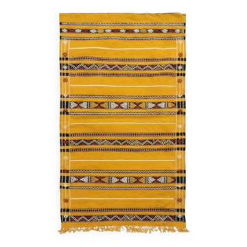 Tapis berbère jaune ethnique