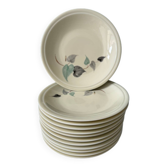 12 small plates in fine porcelain from the former royal factory of Limoges
