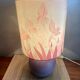 Lampe céramique lilas décor iris et oiseaux