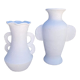 Paire de vases blancs