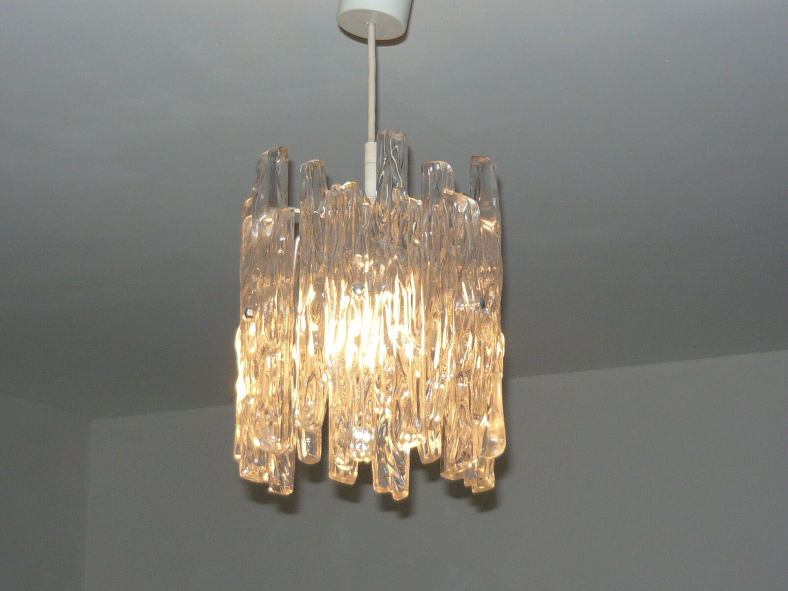 Chandelier "glacons" Kalmar in lucite 1970