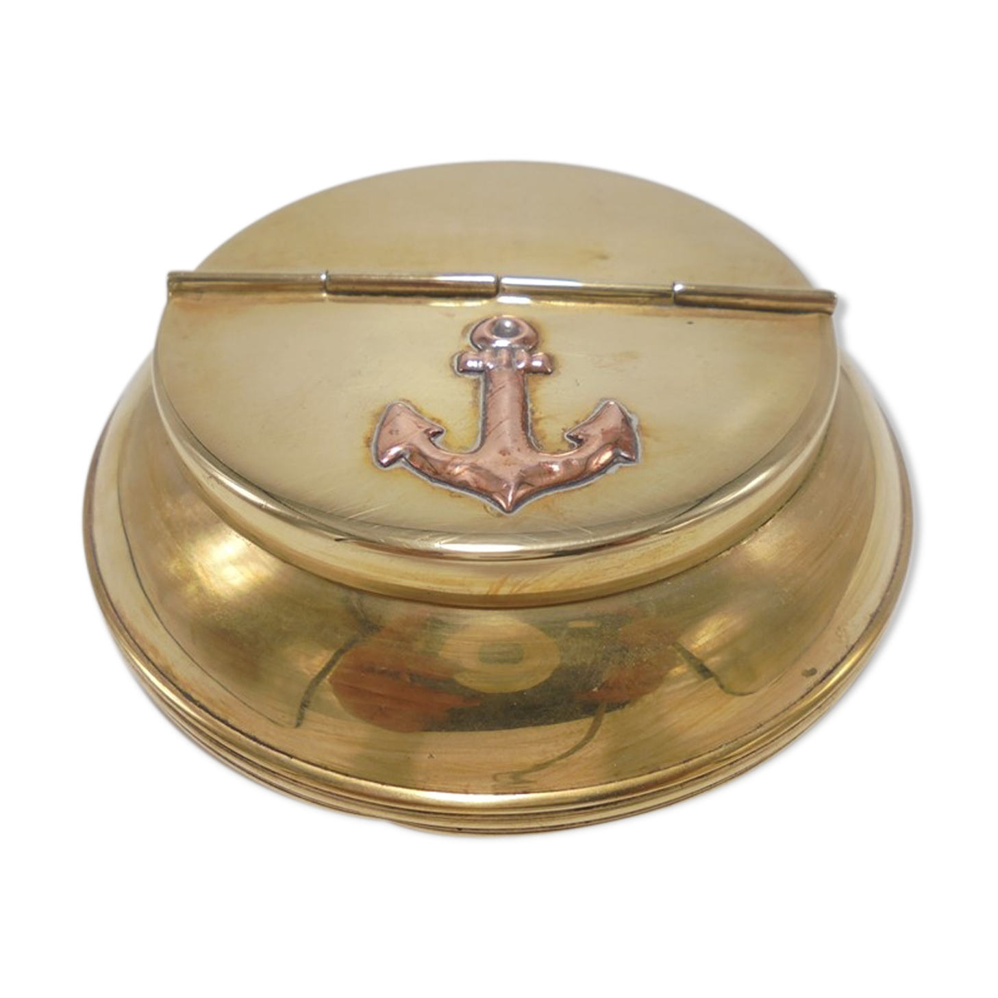 Marine deco ashtray