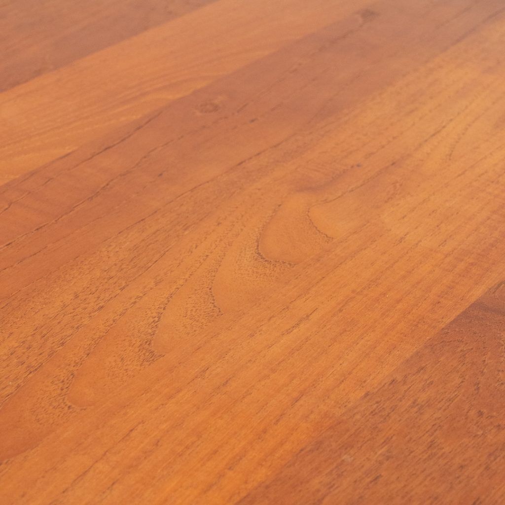 Table basse danoise Niels Bach des années 1960