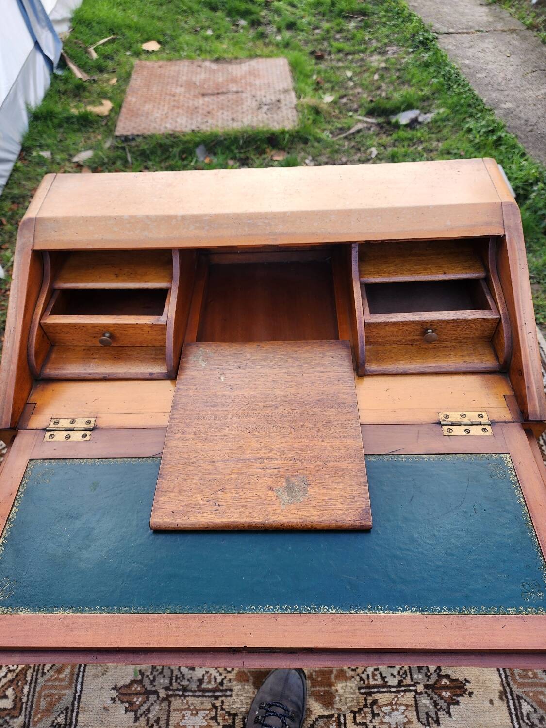 Office slope scriban speed bump