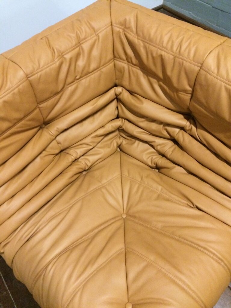 Togo corner chair model designed by Michel Ducaroy 1973