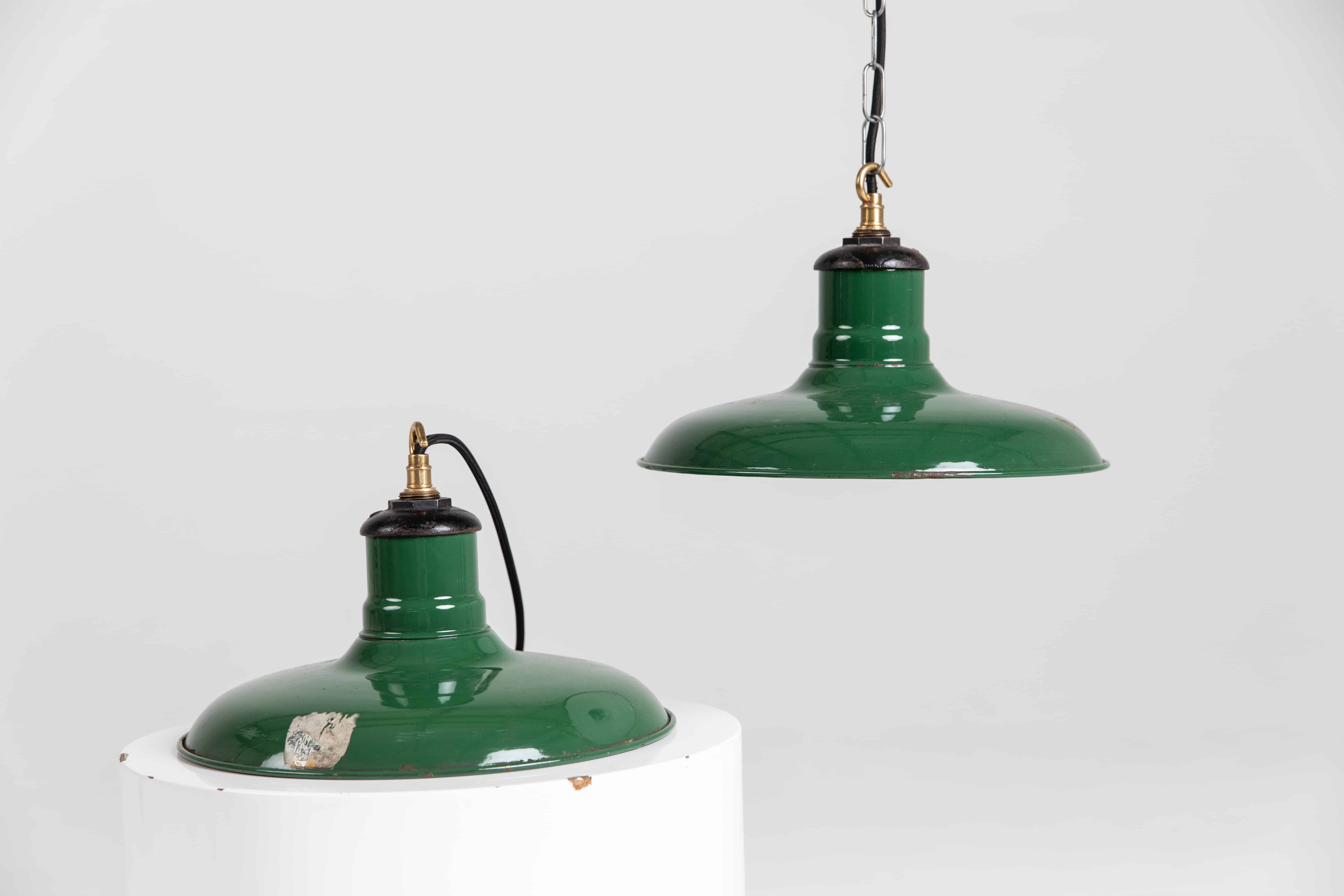 Benjamin enamel hanging lamp