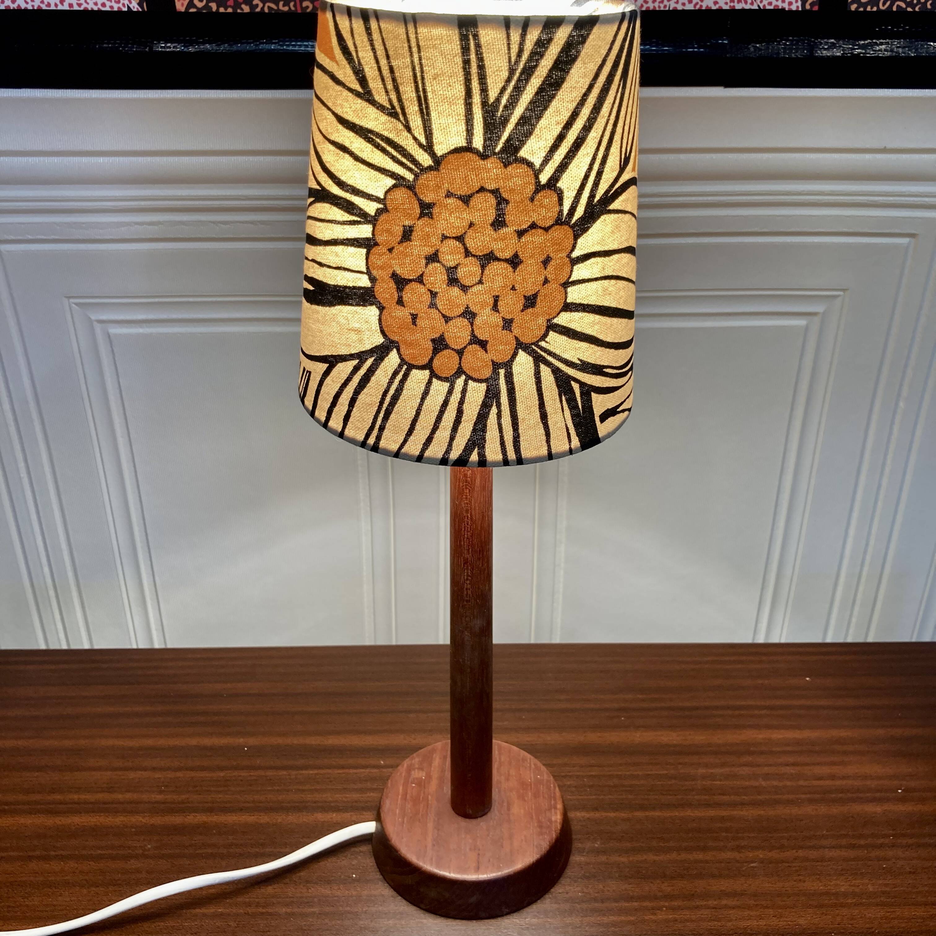 Grande lampe scandinave 1950.