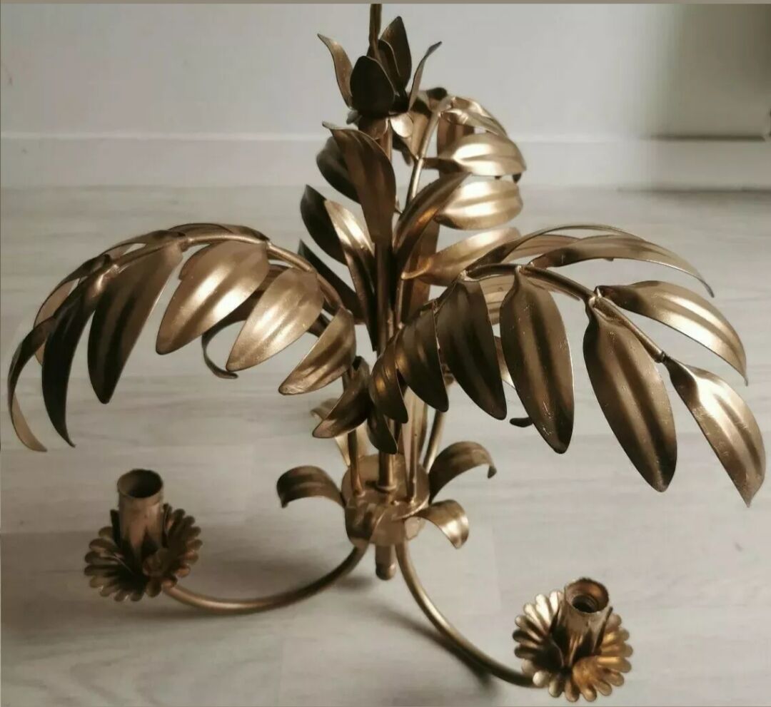 Golden metal palm lamp