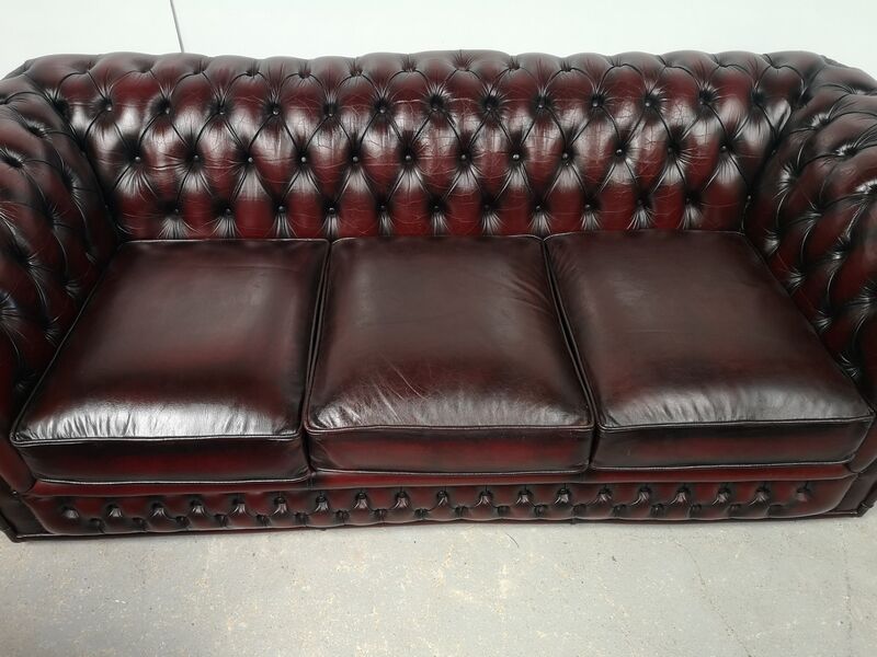 Sofa chesterfield leather burgundy three places bambou