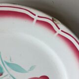 Six mismatched plates iron earth