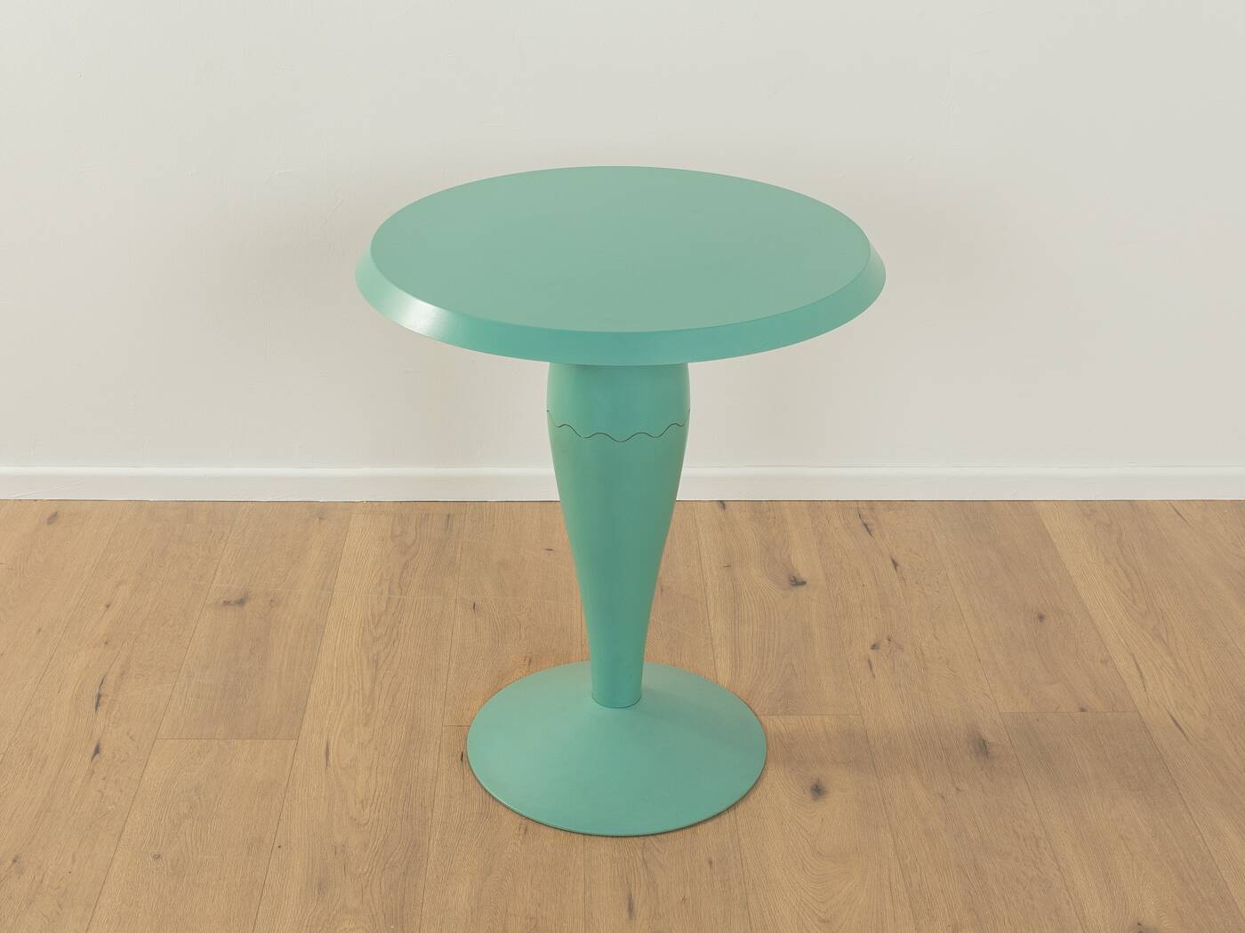 Table bistro miss balū, philippe starck pour kartell