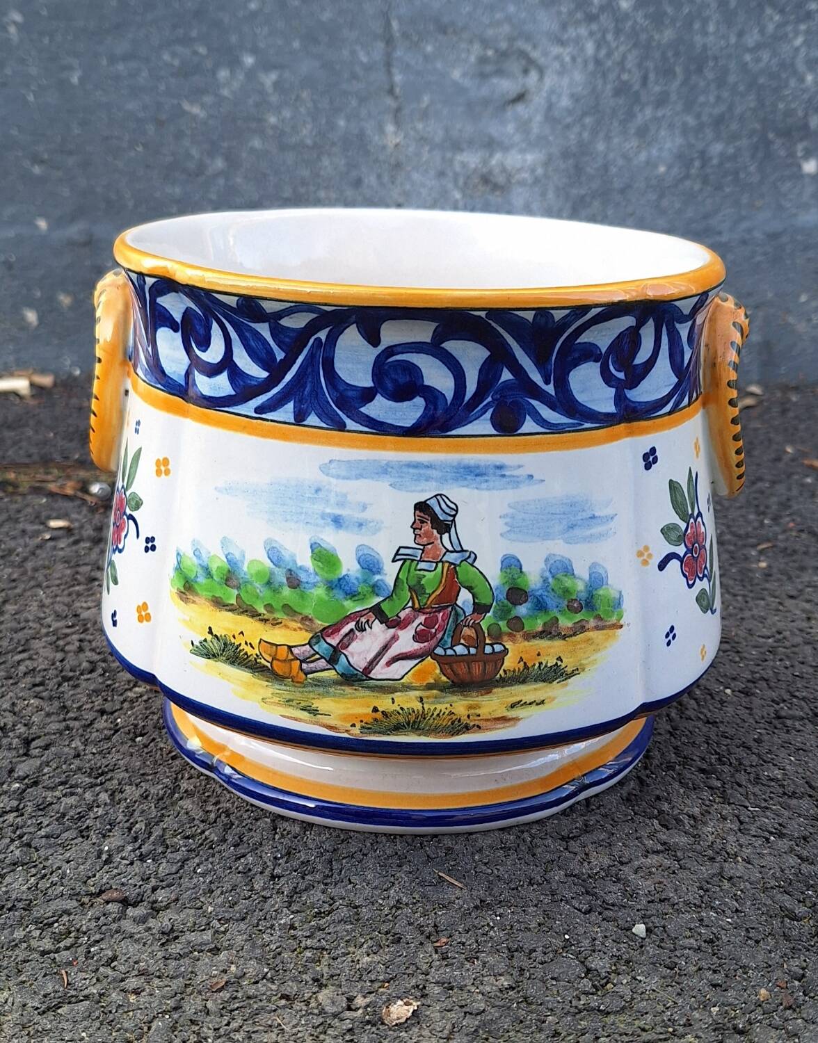 HB Quimper ceramic flowerpot