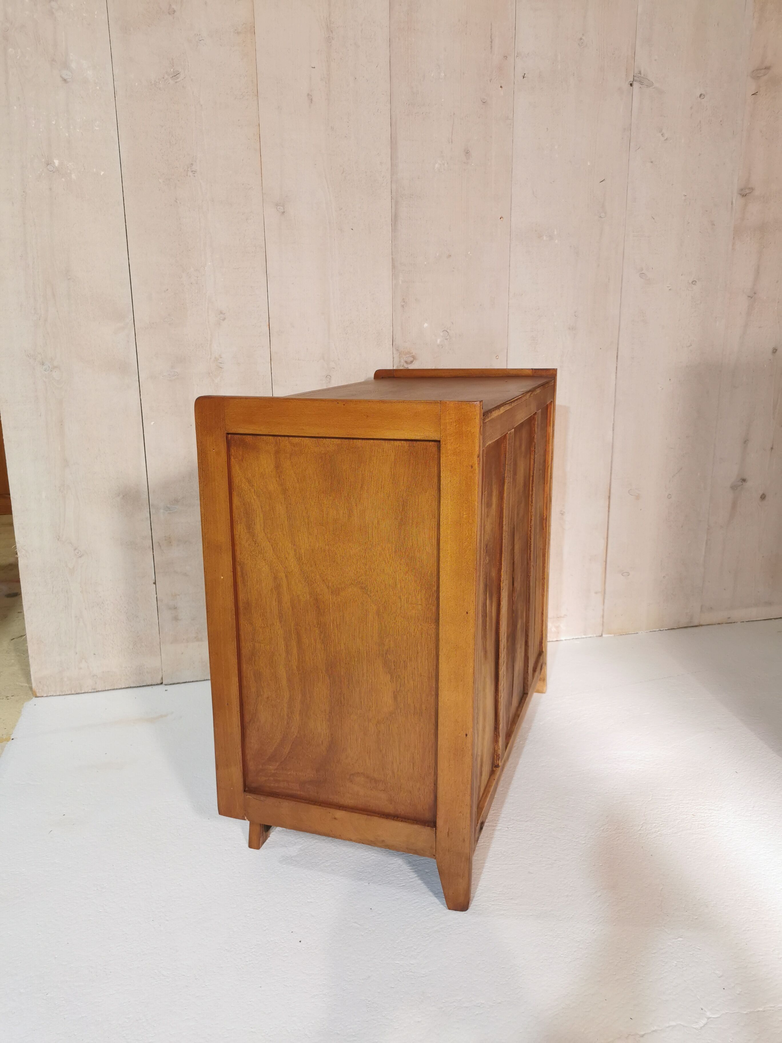 Vintage chest of drawers