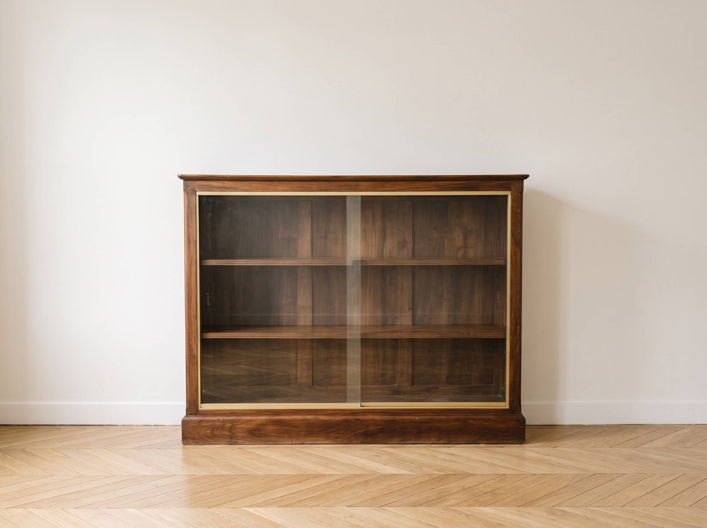 Display cabinet bookshelf in solid wood