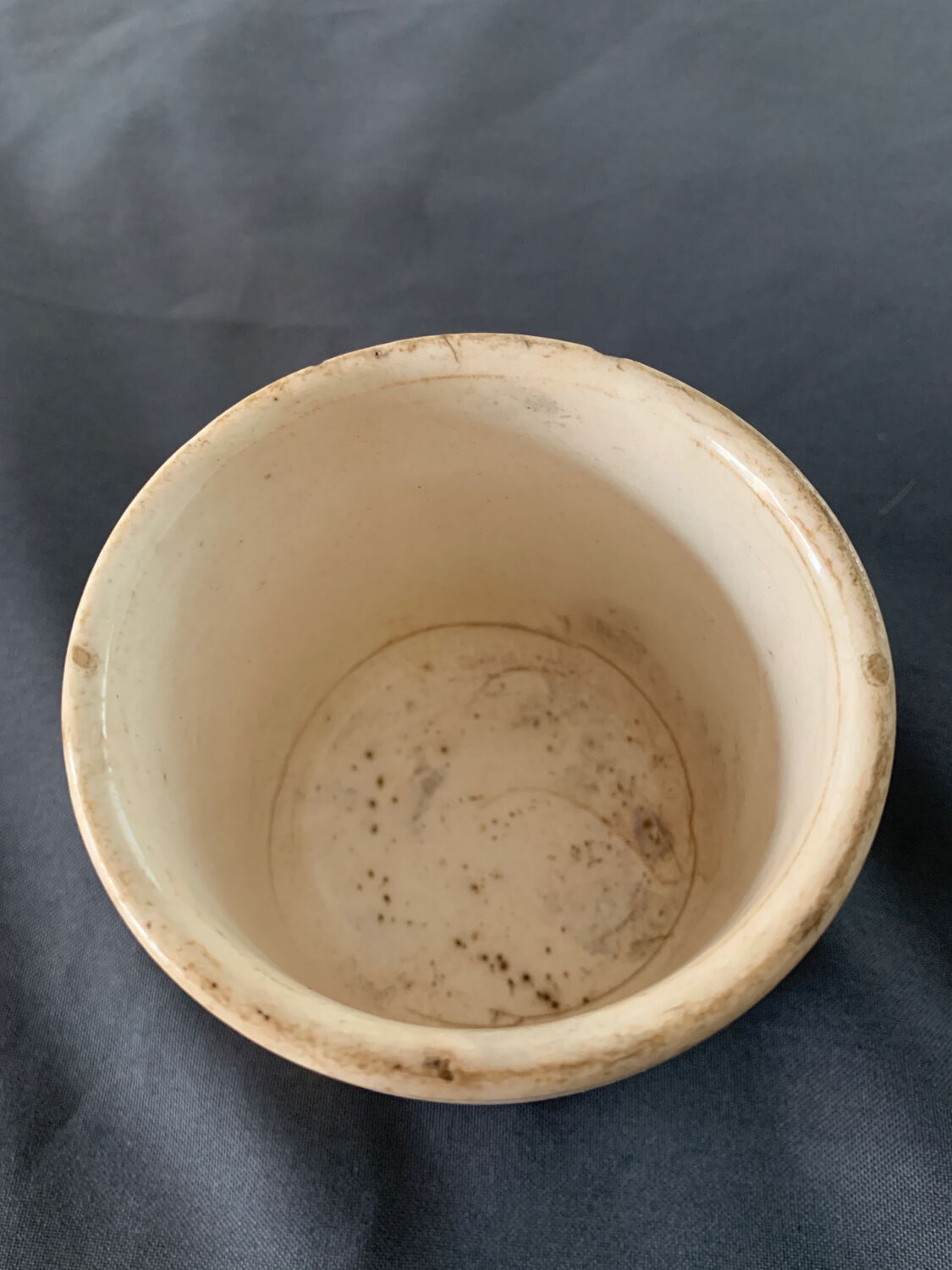 Old ceramic pot Maling Newcastle