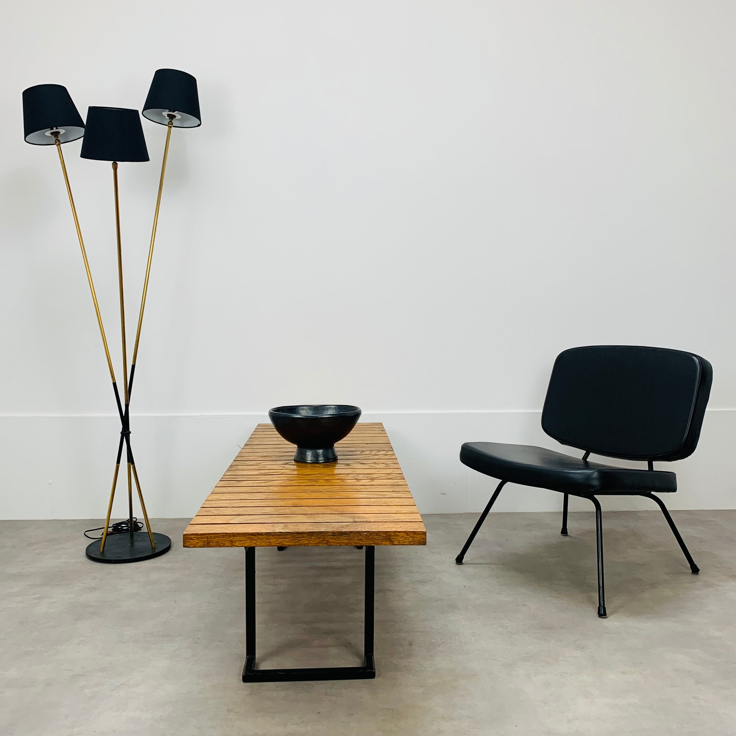 Floor lamp 3 arms 50 years brass and black lacquer for house Arlus