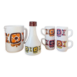 Mobil Arcopal 70s tableware set.