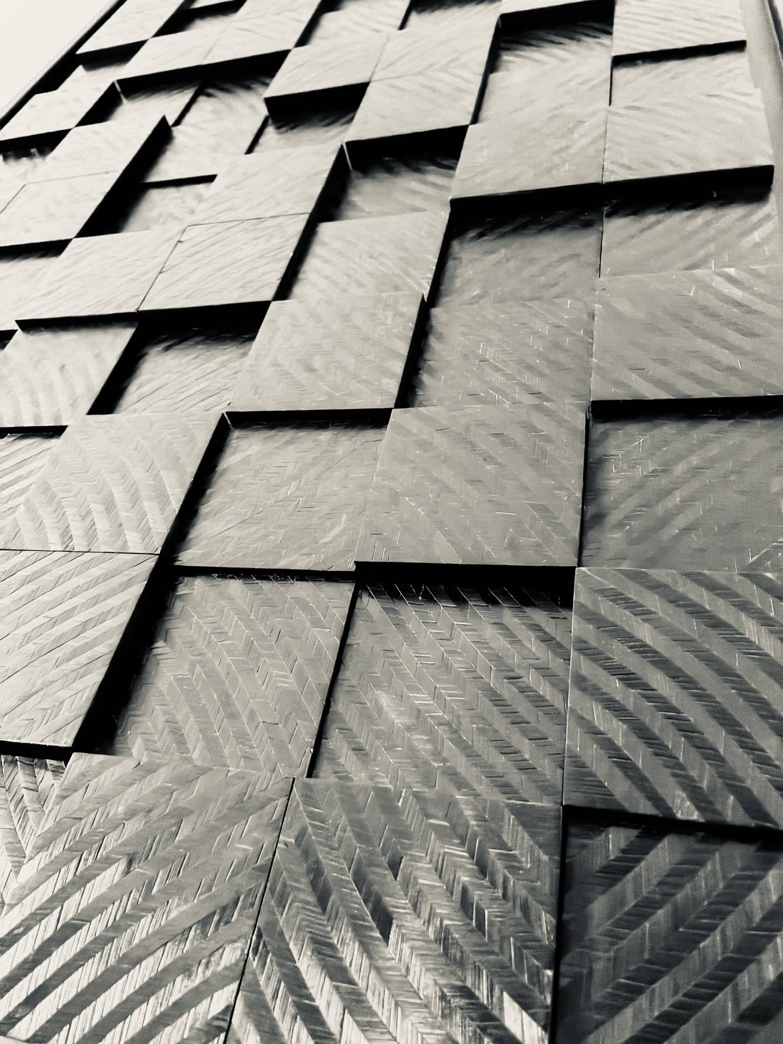 Table "Dark Matter" straw marquetry