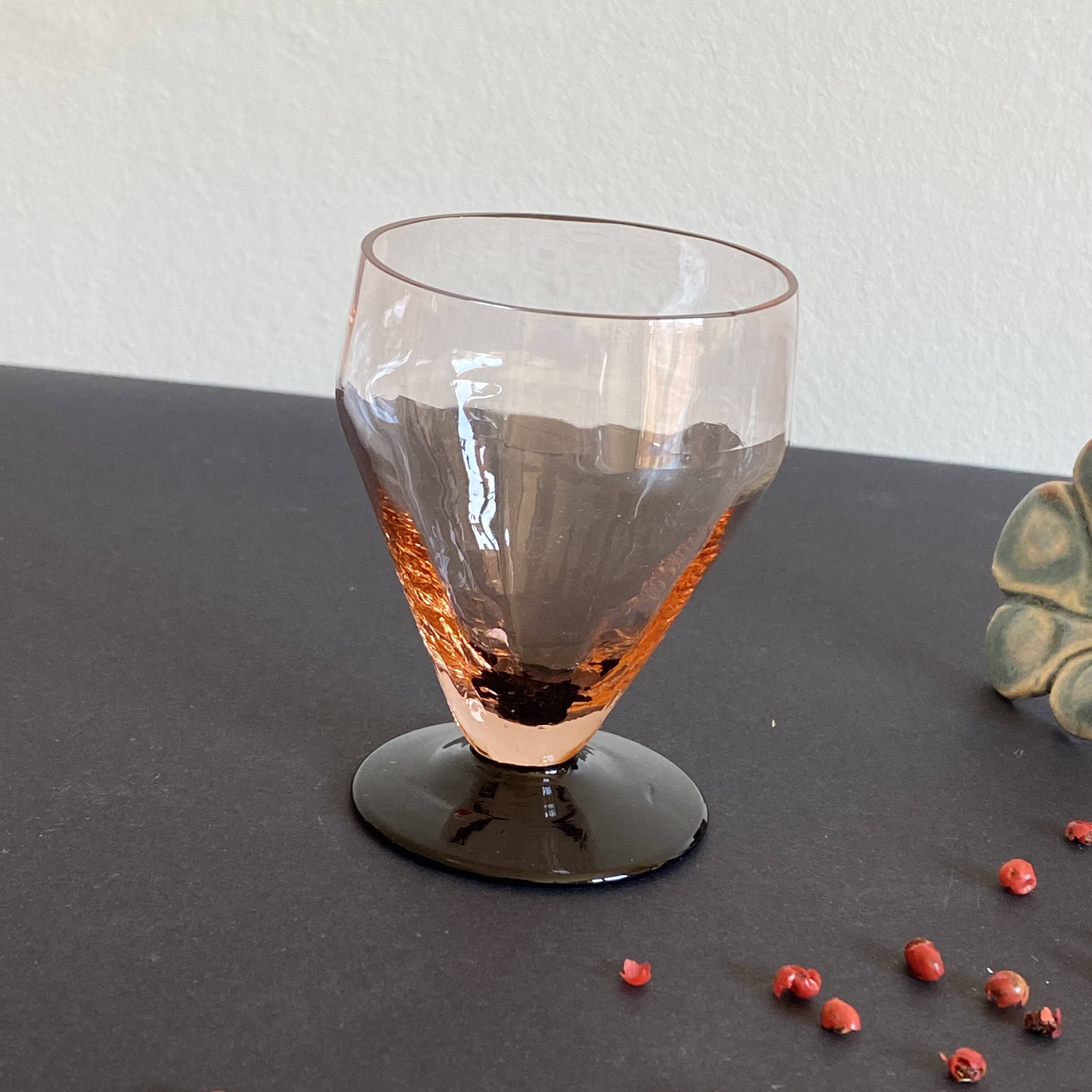 6 verres à vin ou à eau art déco rose et pied noir