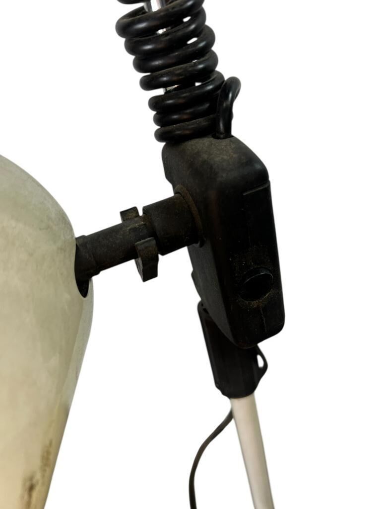 Vintage space-style floor lamp with 2 spots.