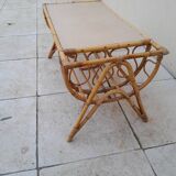 Table basse en rotin porte revue vintage