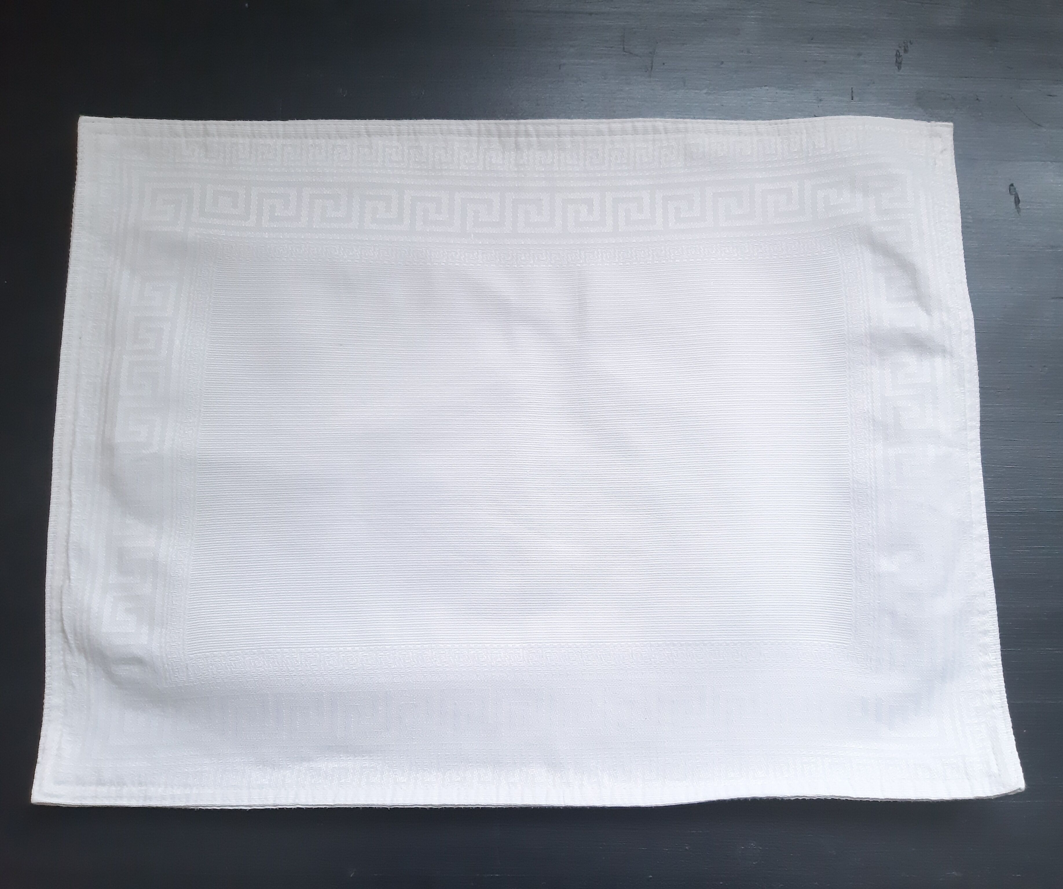 4 damask placemats