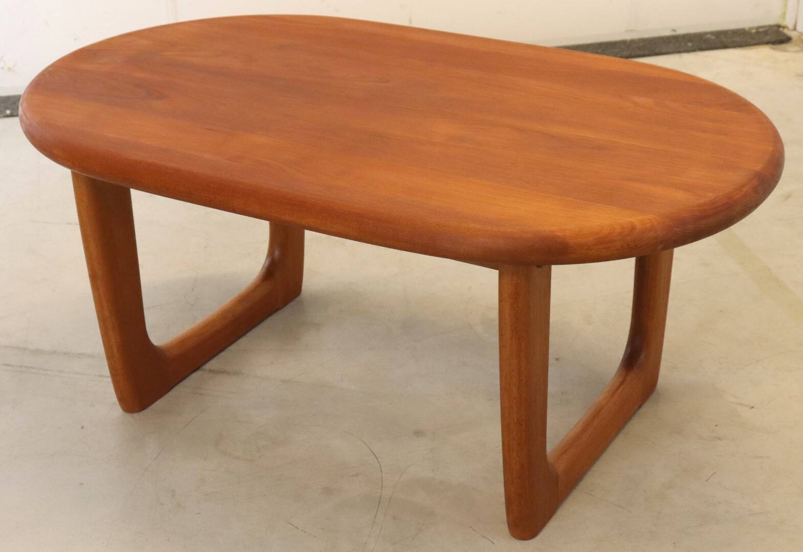 Holstebro vintage deense teak salontafel 'Oksby'