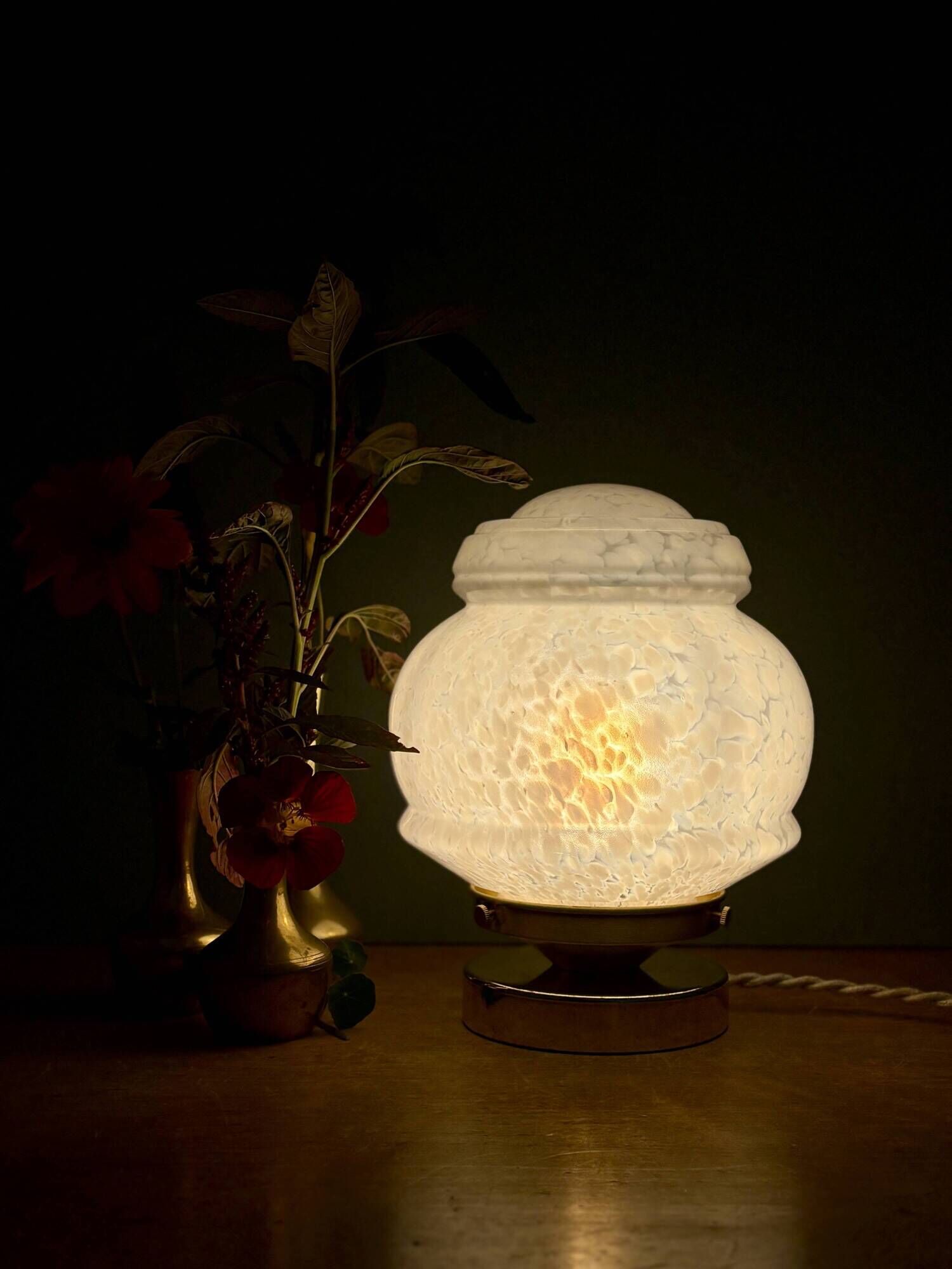 Vintage Art Deco globe table lamp in white Clichy glass