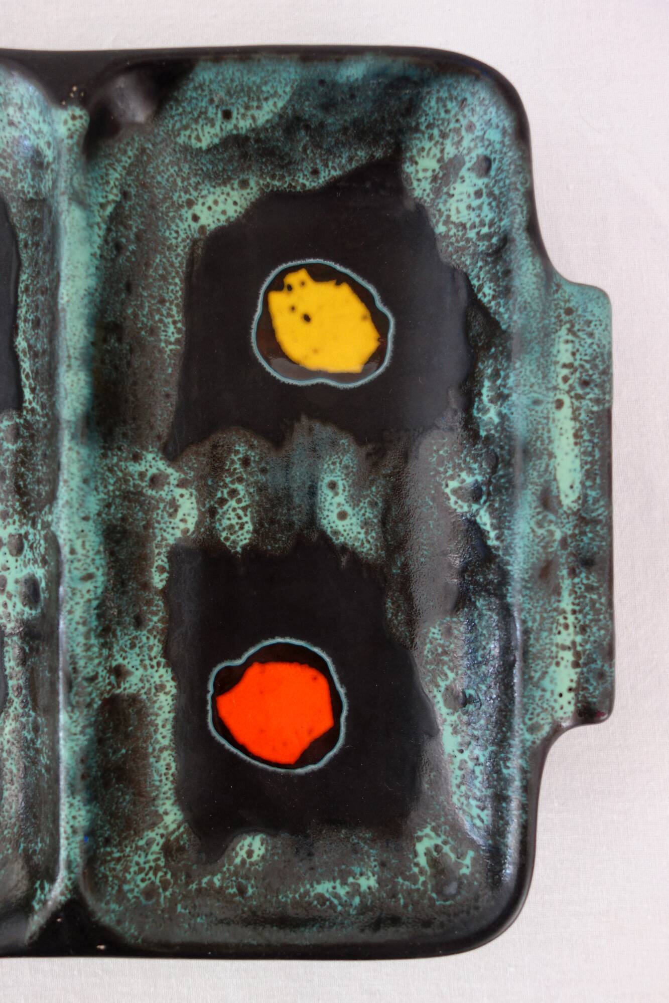 1960s compartmentalized dish