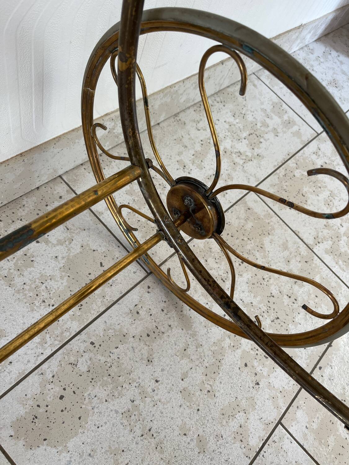 Desserte / bar roulant en laiton de Josef Franck pour Svenskt Tenn Suede annee 50/60