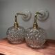 Paire d’appliques murales globes en verre vintage