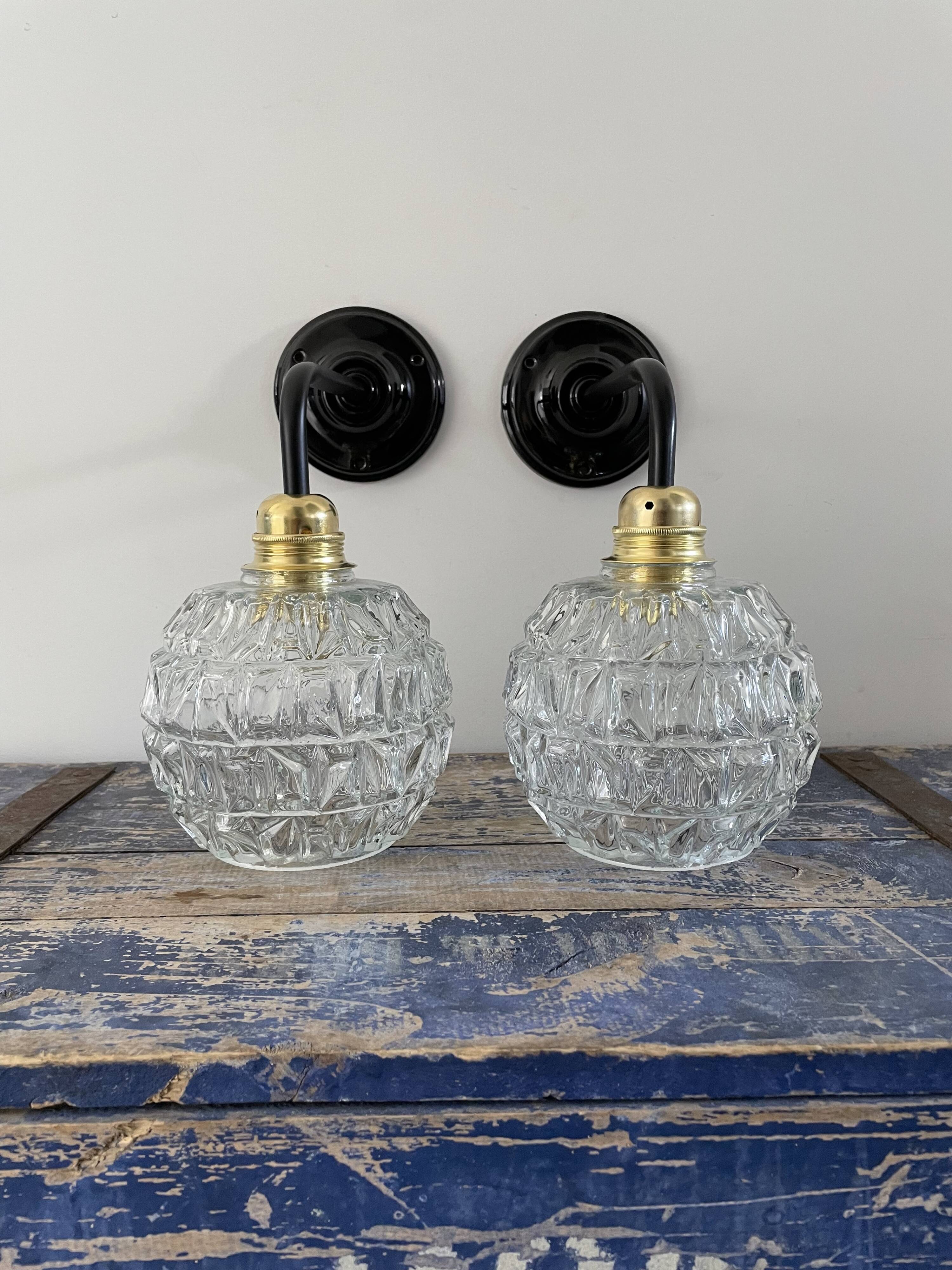 Pair of wall sconces globes in chiseled glass