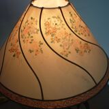 Lampe avec volutes en fer forgé et abat-jour ancien